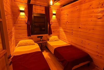 Muhafazakar Havuzlu Jakuzili Bungalov