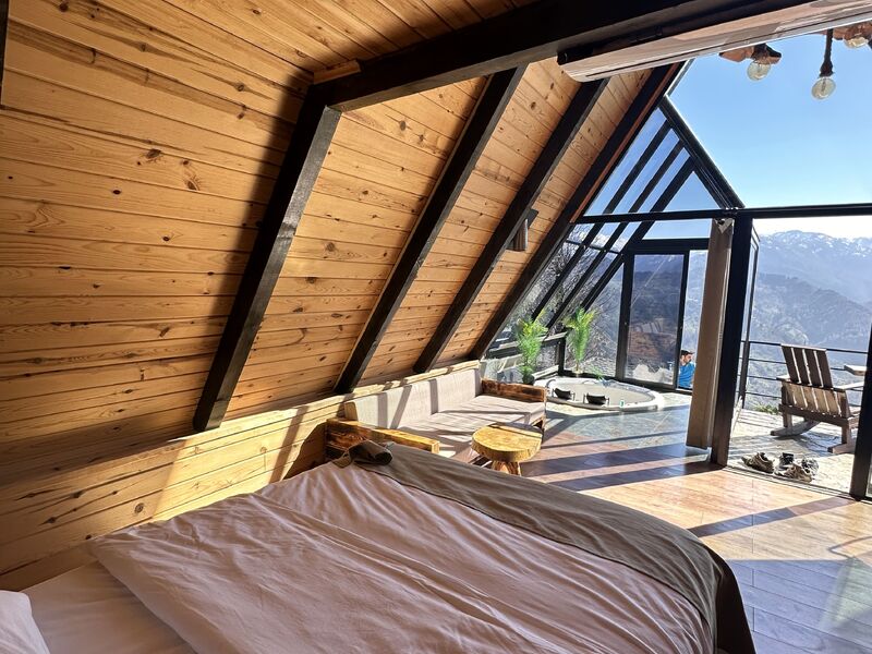 Jakuzili Zirve Dağ Evleri