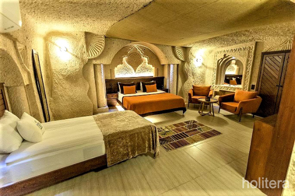 Purple Cave Suite – Honeymoon Room