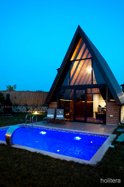 Deluxe Lake View Bungalow with Heated Pool No:4