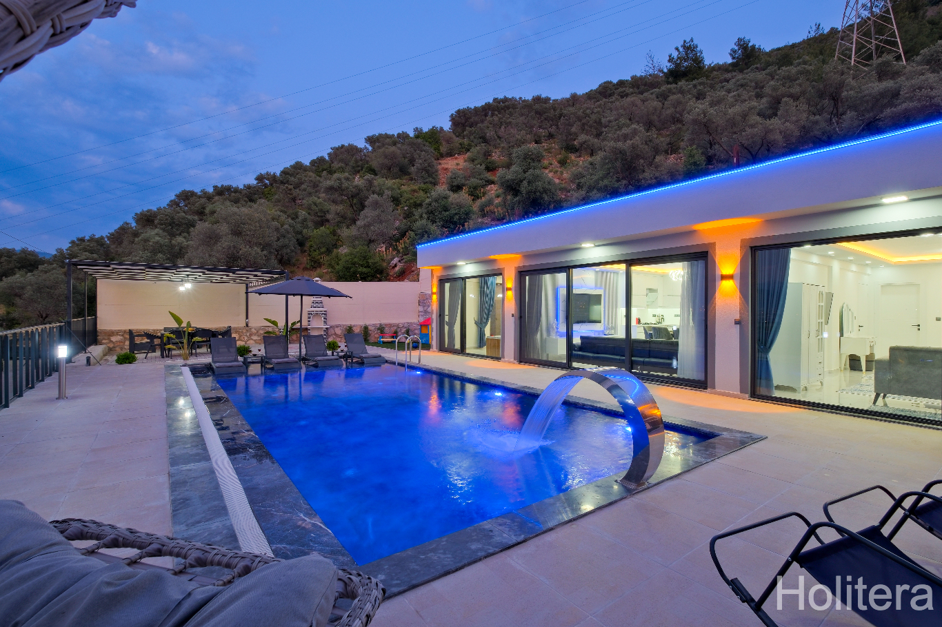 Conservative Family Villa with Pool